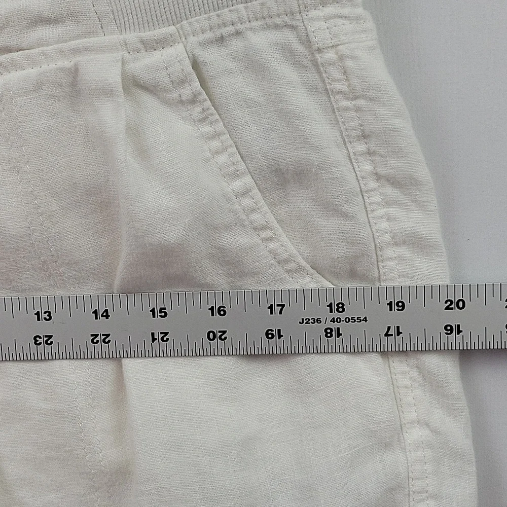 Athleta 100% Linen Pull On Drawstring Shorts White Size 8